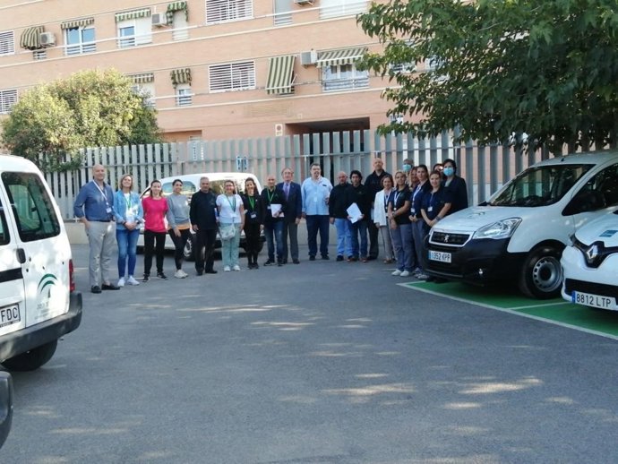 Presentación de coches eléctricos para el Distrito Sanitario Granada Metropolitano