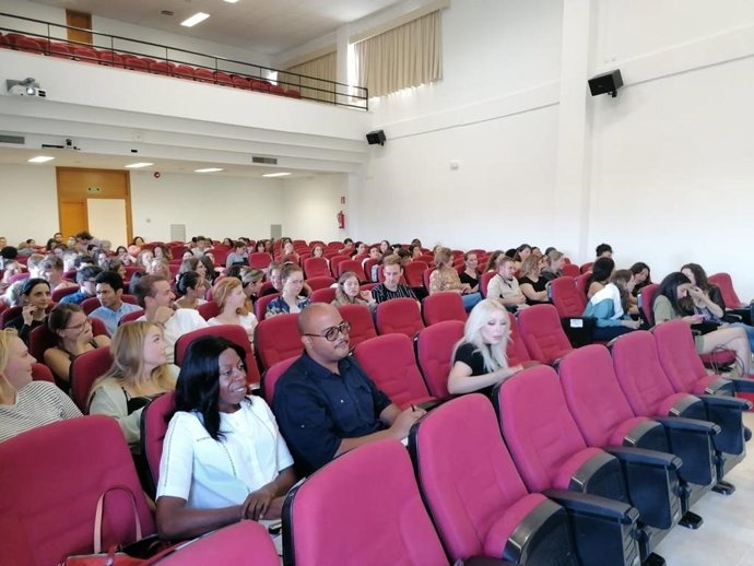 Jornada de acogida de los 250 auxiliares de conversación que se han incorporado este curso a las escuelas de Baleares.