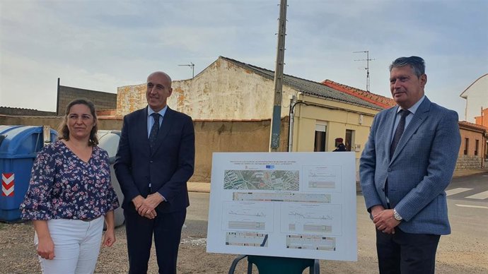 El alcalde de León, José Antonio Diez, y el concejal de Desarrollo Urbano, Luis Miguel García Copete.