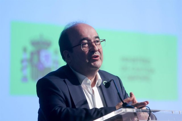 El ministro de Cultura y Deporte, Miquel Iceta, interviene en la presentación de programas de participación cultural para fomentar la inclusión social de niños. 