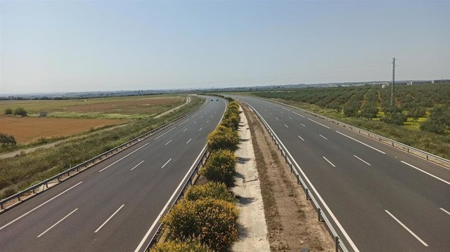 Tramo de la SE-40 en el Aljarafe.