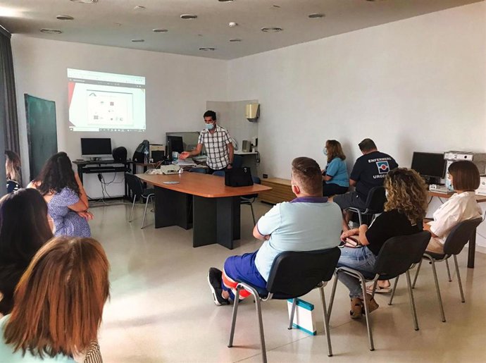 Formación de enfermería de práctica avanzada para curar heridas complejas en el Área Sanitaria Sur.