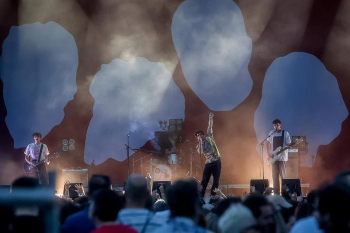 Archivo - El grupo de música Carolina Durante, durante un concierto en el Festival de Tomavistas, en la Feria de Madrid, Ifema, a 20 de mayo de 2022, en Madrid (España). - ARCHIVO
