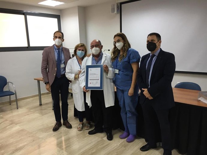 El Área de Gestión Sanitaria Norte de Córdoba recibe la certificación de calidad para su unidad de Anestesiología y Reanimación.