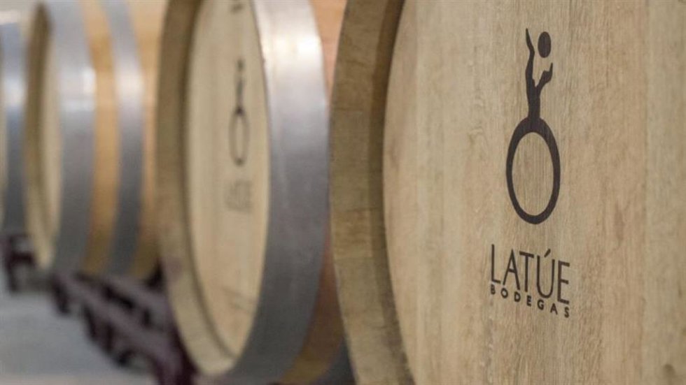 Barricas de Bodegas Latúe