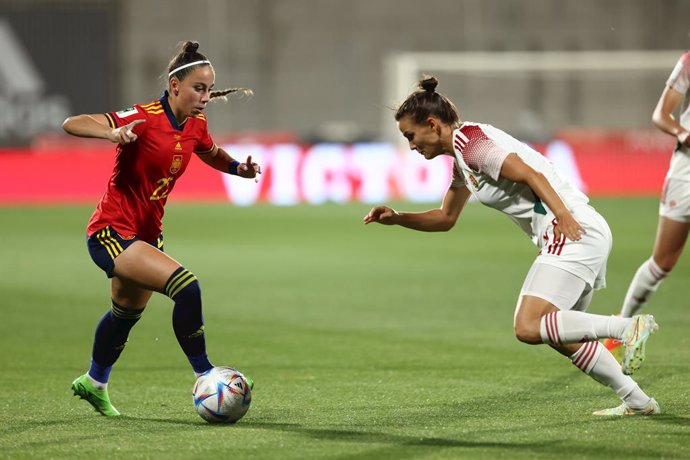 Archivo - Athenea del Castillo of Spain in action during the Women's World Cup qualification, Group B, played between Spain and Hungary at Ciudad del Futbol on September 02, 2022 in Las Rozas, Madrid, Spain.