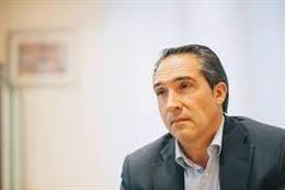 Archivo - El portavoz de Economía del Grupo Popular en Les Corts, Rubén Ibáñez