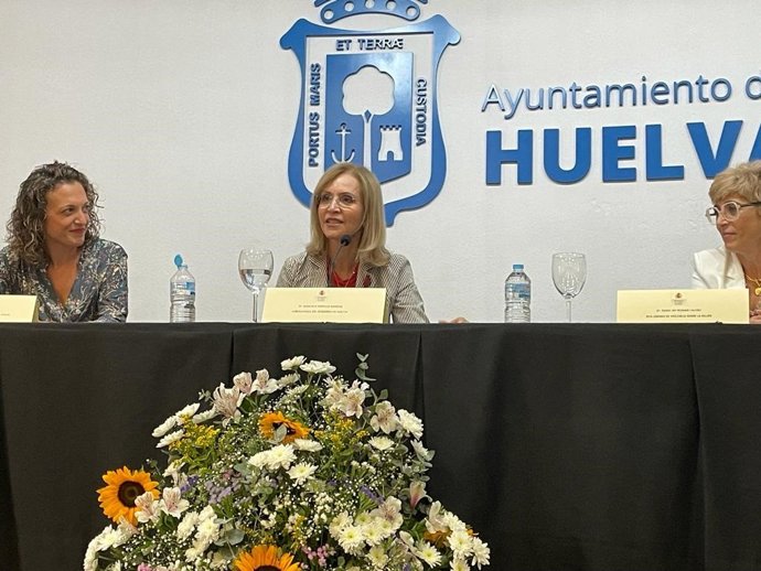 La subdelegada del Gobierno en Huelva, Manuela Parralo, durante las jornadas.