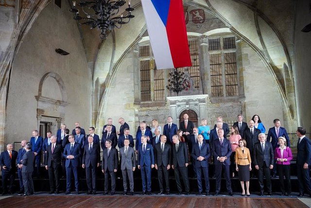 Líderes europeos en la cumbre de la Comunidad Política Europea
