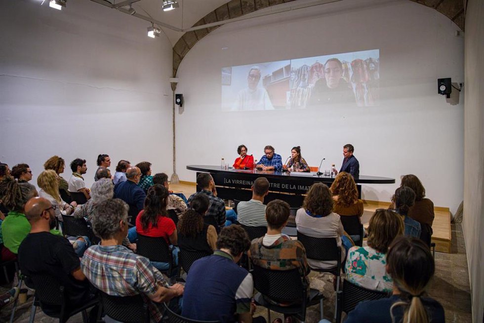 Jean Wyllys, Francesc Badia, Cristina Juliana Abril y Wagner Schwartz, con Marcia Tiburi y Débora Diniz telemáticamente