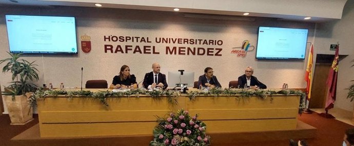 Acto de conmemoración de la puesta en marcha de la UCI en el hospital Rafael Méndez de Lorca