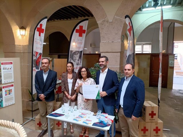 Cruz Roja Andalucía recibe el certificado de inscripción de la huella de carbono de esta entidad social en el Sistema Andaluz de Compensación de Emisiones (SACE).