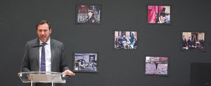 El alcalde de Valladolid, Óscar Puente, este viernes durante un acto de aniversario de la presencia de mujeres en la Policía Municipal.