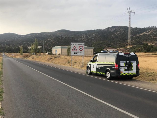 Agentes de la Guardia Civil de Tráfico.