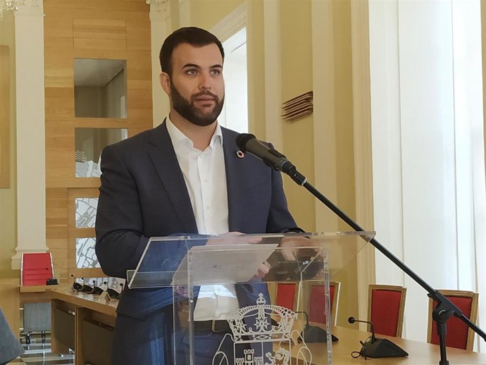 El alcalde de Cáceres, Luis Salaya, en una rueda de prensa
