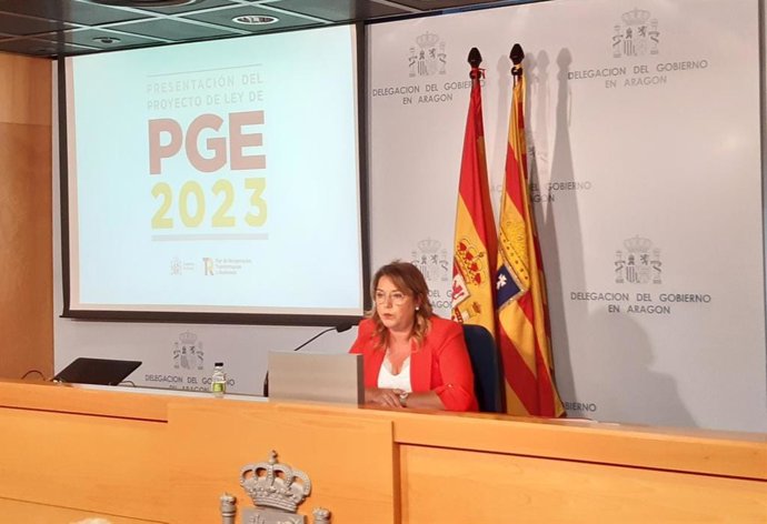 La delegada del Gobierno de España en Aragón, Rosa Serrano, da a conocer la inversión regionalizada para la comunidad autónoma en los Presupuestos Generales del Estado para 2023.