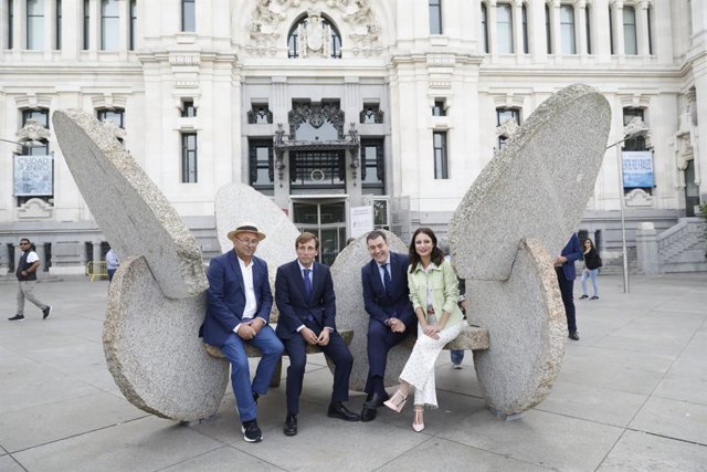 El Paisaje de la Luz acoge la exposición al aire libre La distancia que nos une
