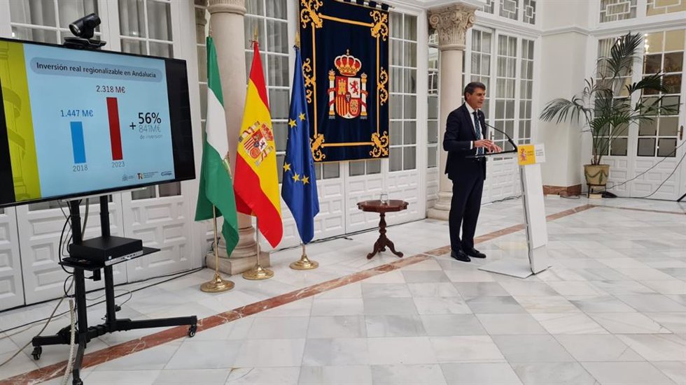 El delegado del Gobierno en Andalucía, Pedro Sánchez, este viernes en rueda de prensa.