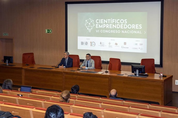 El vicepresidente, Pablo Zuloaga, asiste a la clausura del Congreso Nacional de Científicos Emprendedores.