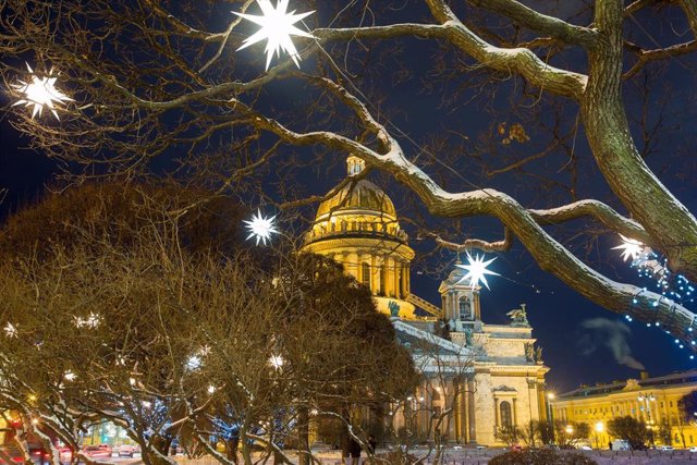 Luces de Navidad en San Petersburgo, Rusia