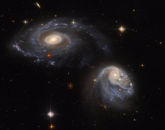 Par de galaxias Arp-Madore 608-333