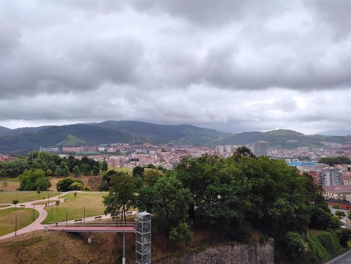 Cielos nublados en Bilbao (archivo).