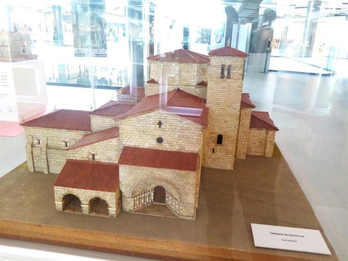 Una de las maquestas recogidas en la exposición "Cantabria piedra angular"