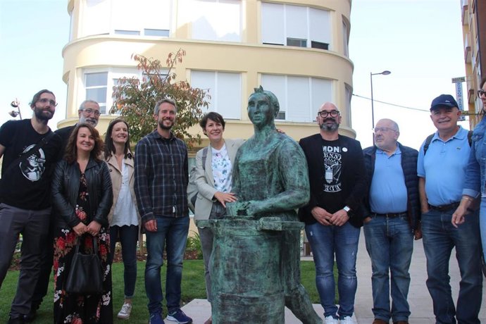 Corte, Fotos E Pé De Foto Visita Ana Pontón San Froilán 2022