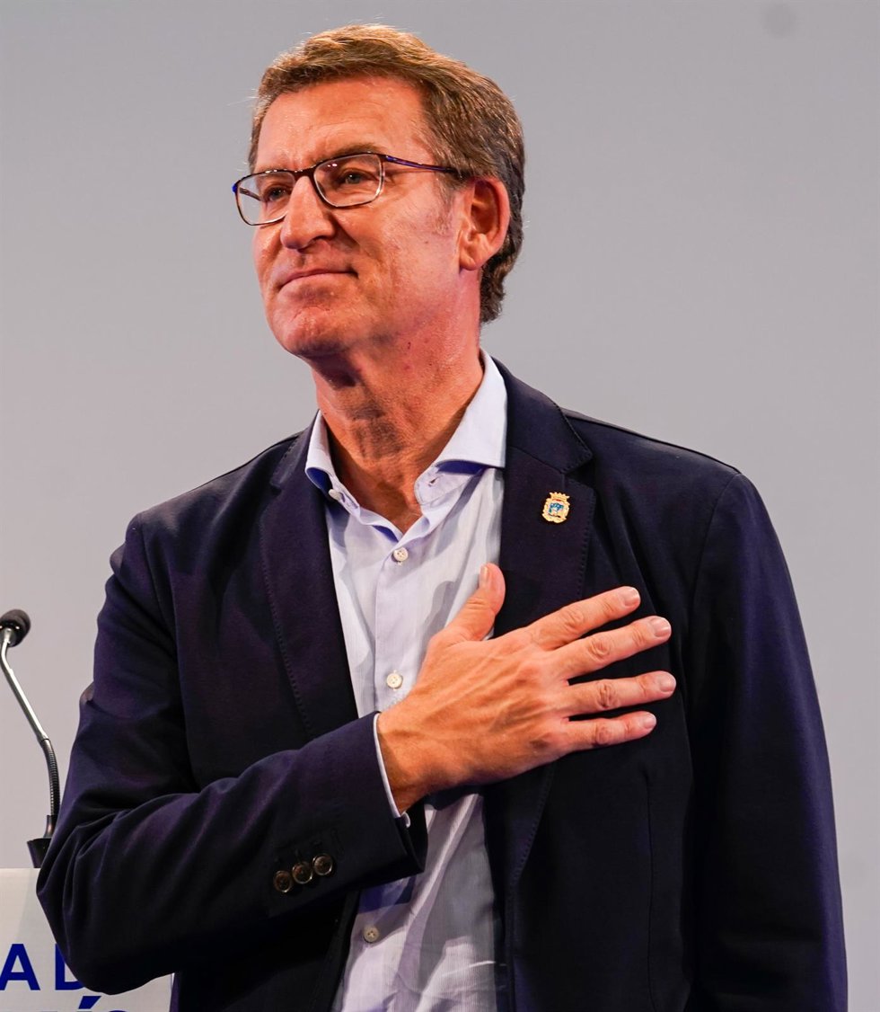 El presidente del Partido Popular, Alberto Núñez Feijóo, durante la clausura del congreso del PP de Cantabria