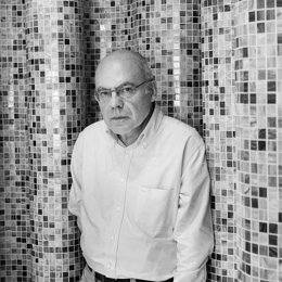 Justo Navarro, nuevo coordinador y presentador del Club de Lectura del Centro Cultural La Malagueta