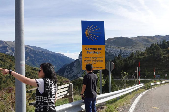 Diez operadores turísticos y periodistas de Corea del Sur y Brasil conocen los recursos y riqueza de Aragón.