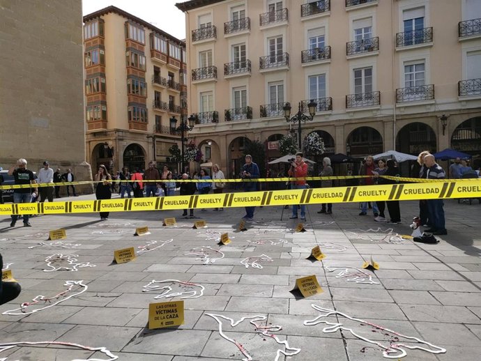 Una concentración exige en Logroño "derechos para todos los perros sin excepción"