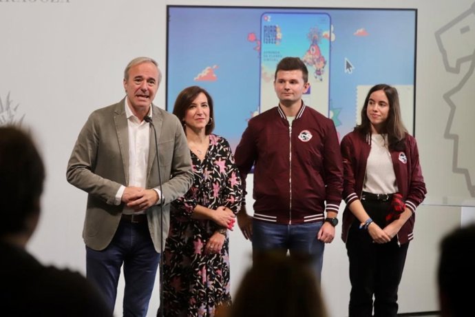 Presentación de la Ofrenda Virtual, en el Ayuntamiento de Zaragoza.