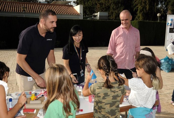 Fotografías. Antonio Muñoz. Airbus Tablada Semana Del Espacio