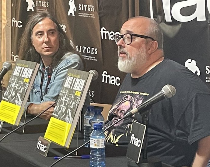El director de cinema Álex de la Iglesia en la presentació del seu llibre 'Art i assaig' (Norma Editorial) en el Festival de Sitges