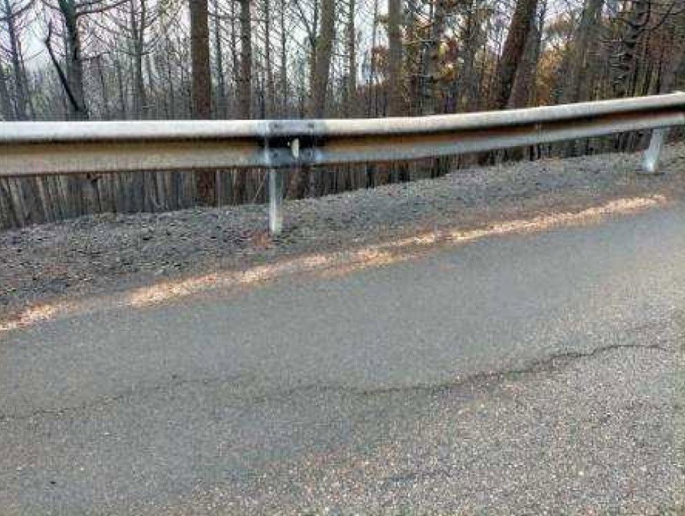 Tramo de la MA-8301, entre Estepona y Jubrique, donde se va a actuar