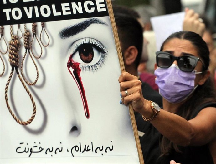 Protestas en Grecia contra la muerte de Mahsa Amini 