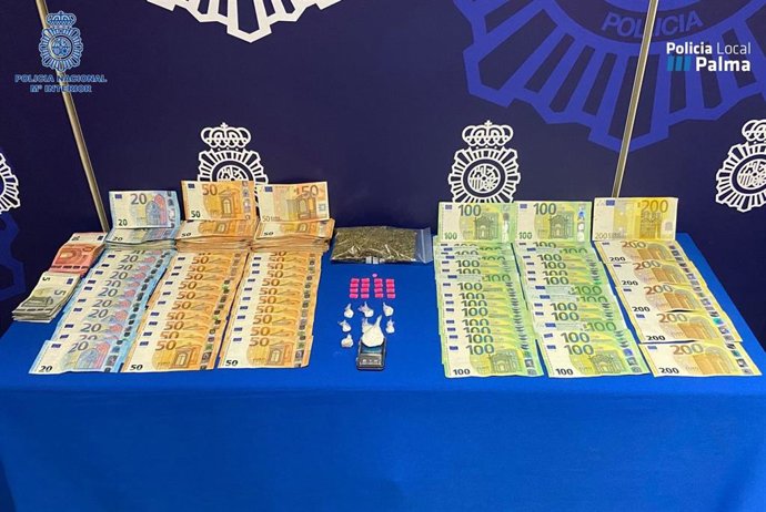 Sustancias estupefacientes y más de 19.000 euros intervenidos en una operación antidroga de la Policía Nacional, en colaboración con la Policía Local de Palma