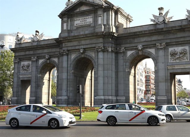  Inmediaciones de la plaza de la Independencia antes del concierto de Camilo