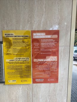 Una imatge dels cartells
