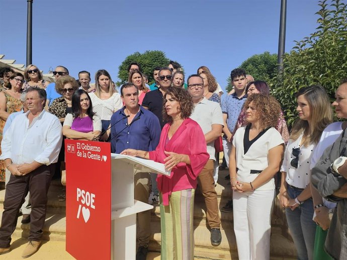 La vicesecretaria general del PSOE y ministra de Hacienda, María Jesús Montero, en un acto celebrado este domingo en Bollullos Par del Condado (Huelva).