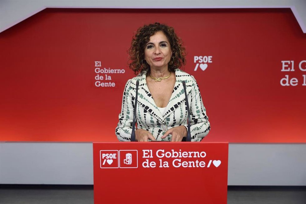 Montero en un acto del PSOE