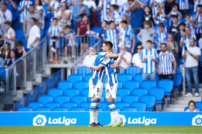 Brais Méndez y Mikel Merino