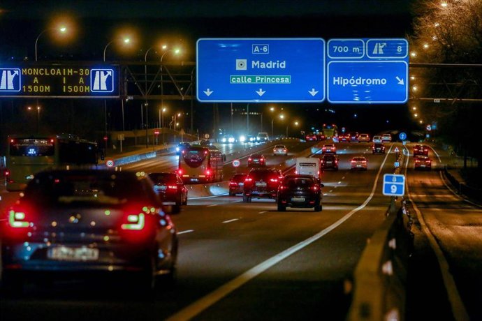 Archivo - Tráfico.- Fallecen 6 personas en las carreteras durante el primer fin de semana de febrero