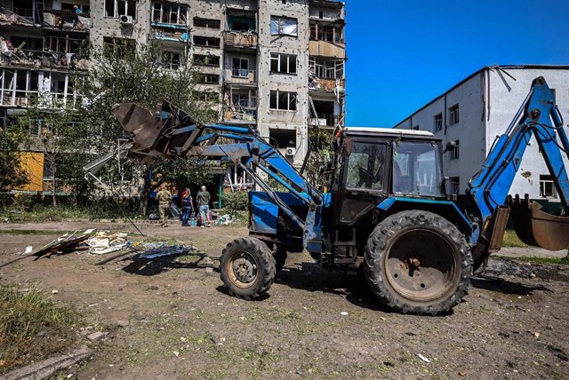 Archivo - Daños materiales por un ataque del Ejército de Rusia contra la ciudad de Sloviansk, en el este de Ucrania