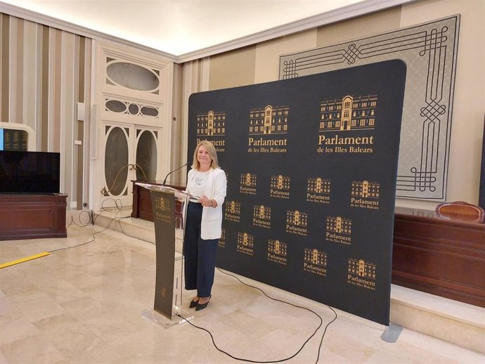 La portavoz adjunta del Grupo Parlamentario Popular, Núria Riera.