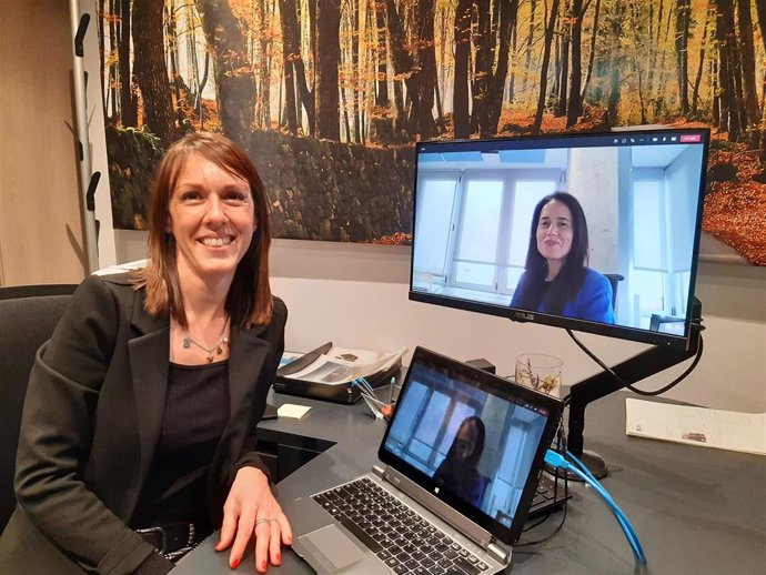 Una de las sesiones del programa WoMen Cross Mentoring