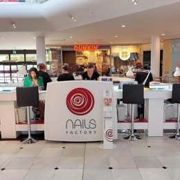 La cadena de estétitca Nails Factory inaugura un nuevo stand en Vallsur