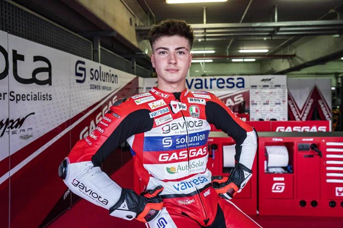 El piloto español Izan Guevara