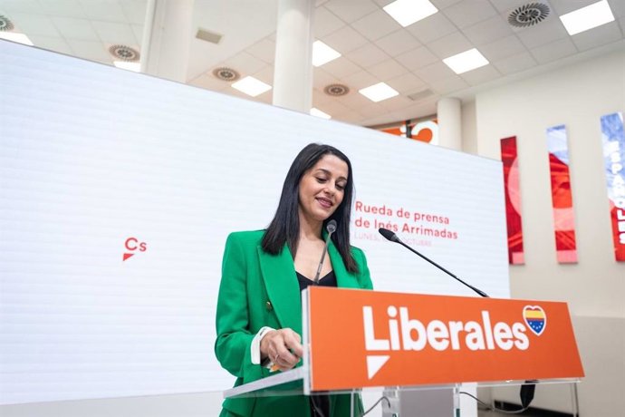 La presidenta de Ciudadanos, Inés Arrimadas, en rueda de prensa.